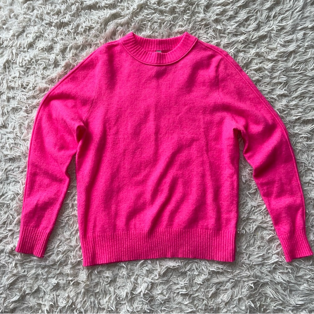 Athleta Bright Hot Pink Crewneck Sweater